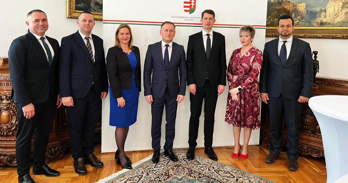 Magyarország belgrádi nagykövete fogadta a VMSZ képviselőcsoportját